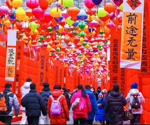 7天接待25万游客创新高！云台山迎兔年春节开门红！