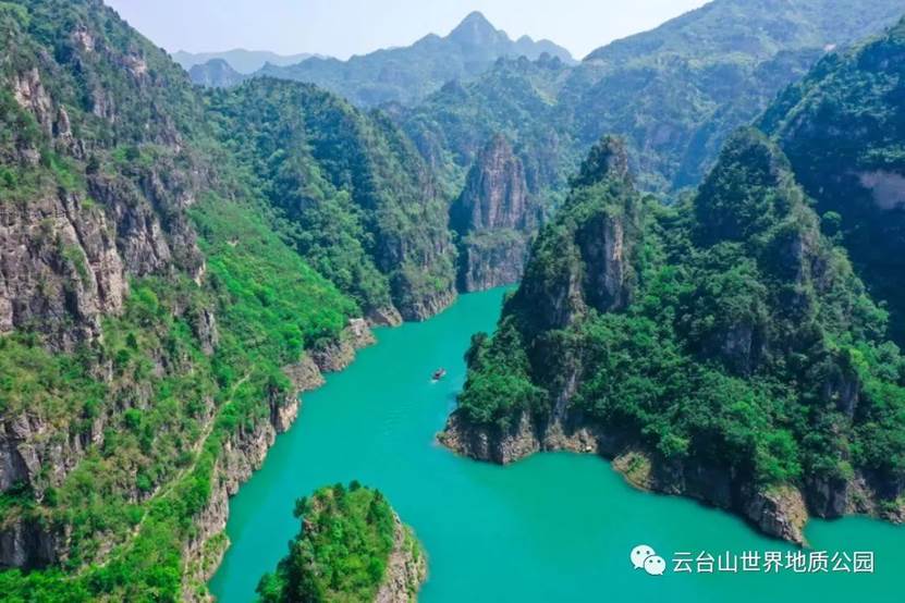 云台山世界地质公园青龙峡航线入选国家级精品航线！