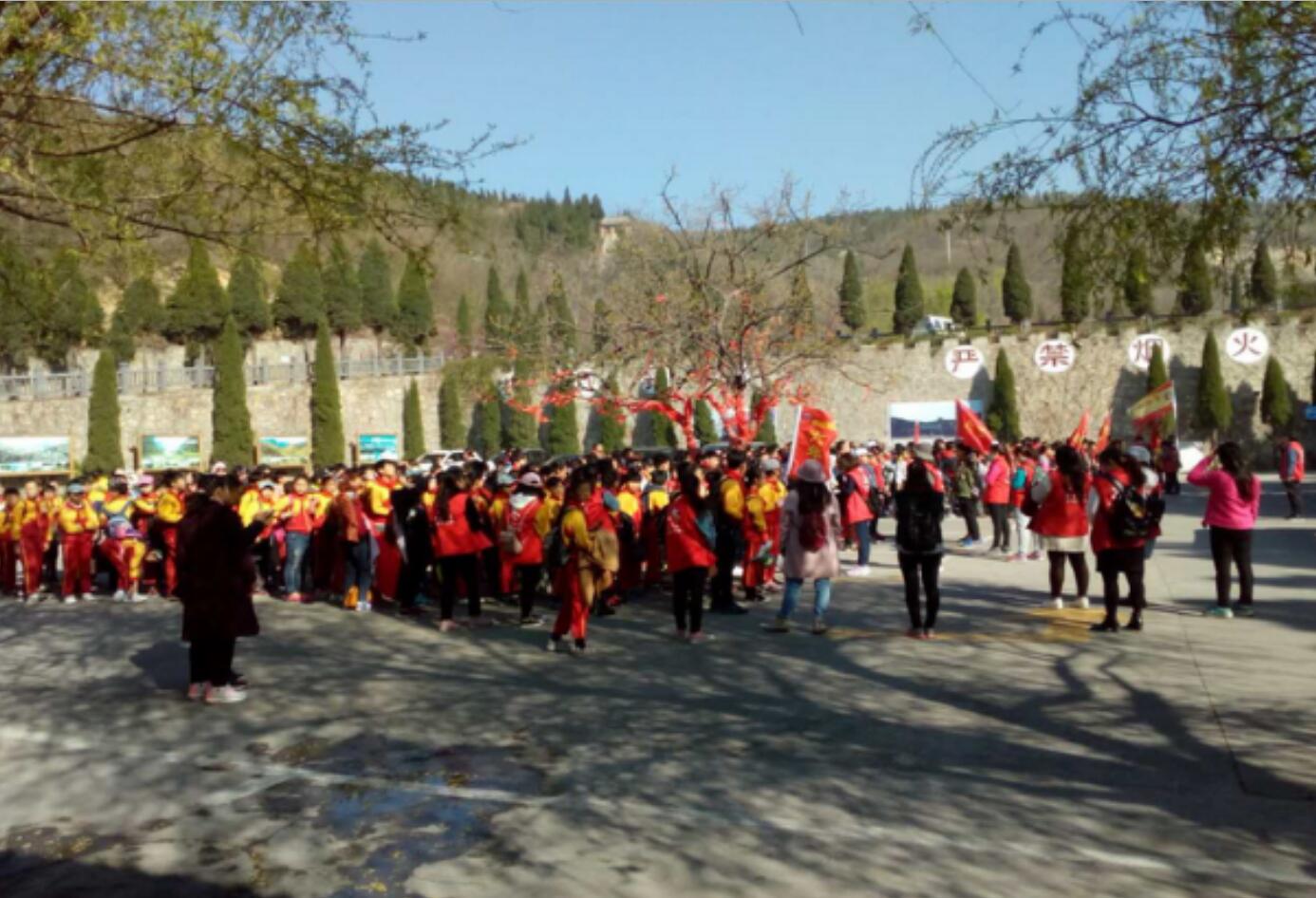April 1, 2017, Qingtianhe Area conducted geological science activities for elementary school students.