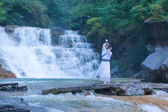 “Double Ninth Festival Fantastic Tour” ignite the audience again! Yuntaishan’s traditional performance attracts the whole country!