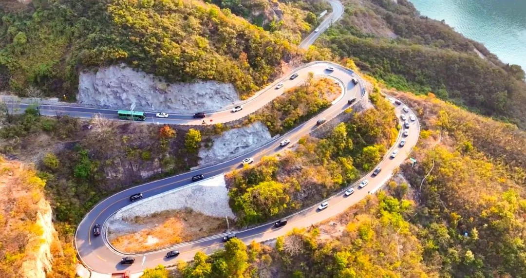 Self-driving, research group came! Yuntaishan autumn tour continues to be hot!