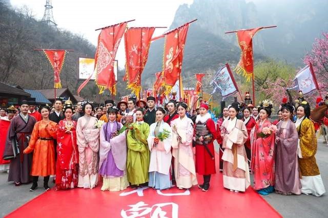 Won three national honors in a row! Yuntaishan gold sign is how to chain!
