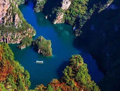Enjoy the beautiful scenery of red leaves, explore the ancient road of thousands of years, all in Jiaozuo Fenglinxia!