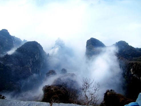 Shennongshan held Shennong cultural festival and Ding Younian Yan Emperor Shennong worship ceremony